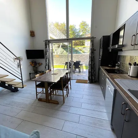 Siam Mahanakhon & 公寓