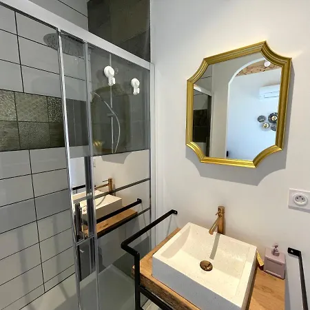 Siam Mahanakhon & Apartamento *