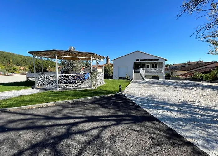 Siam Mahanakhon & Rieux-de-Pelleport